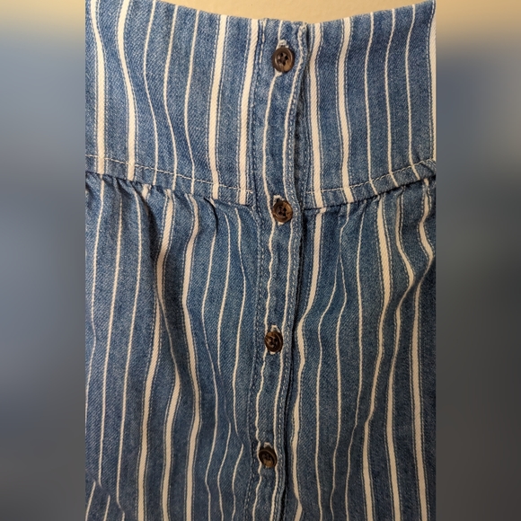 Old Navy Denim Striped Top - Picture 3 of 5